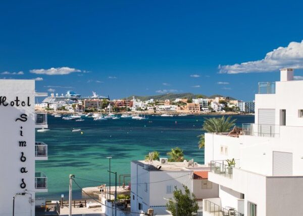 Flat / apartment for sale in Marina Botafoc – Talamanca