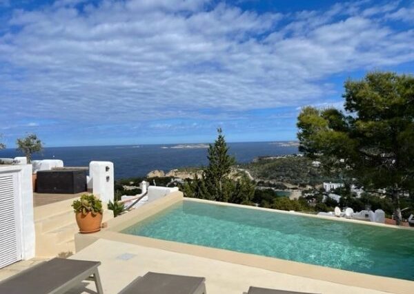 Detached house for sale in Cala Vedella – Cala Tarida – Cala Conta